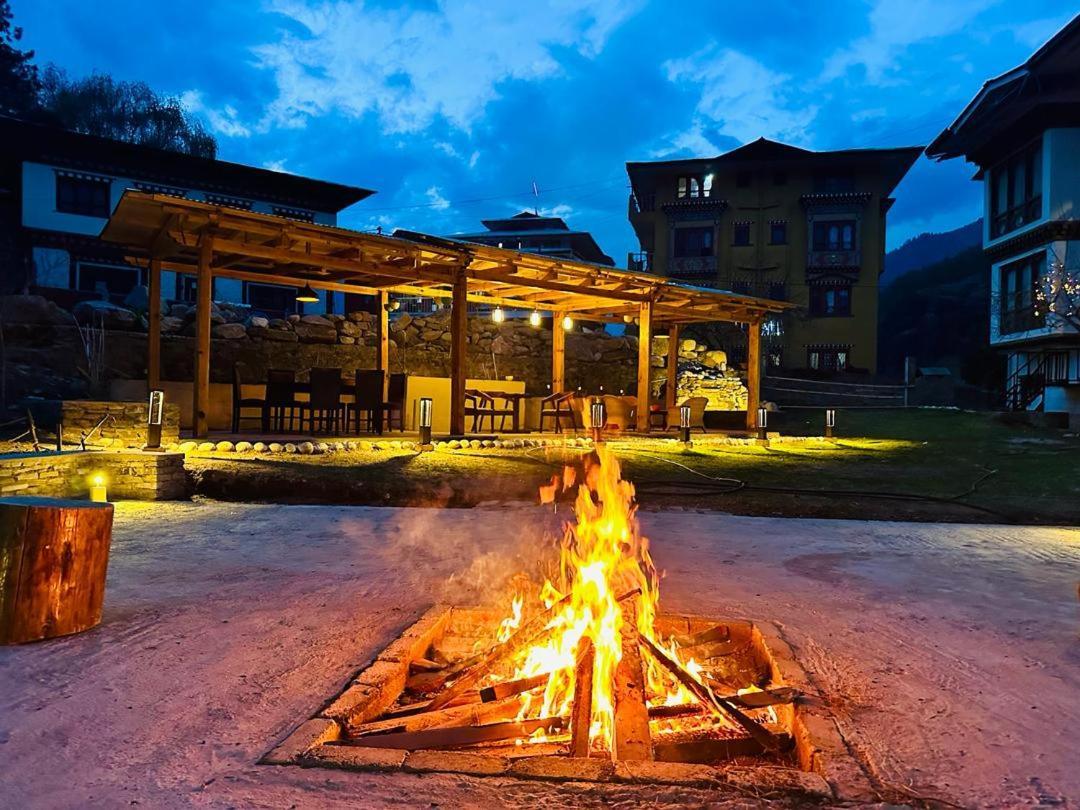Silver Cloud Hotel Paro Bagian luar foto